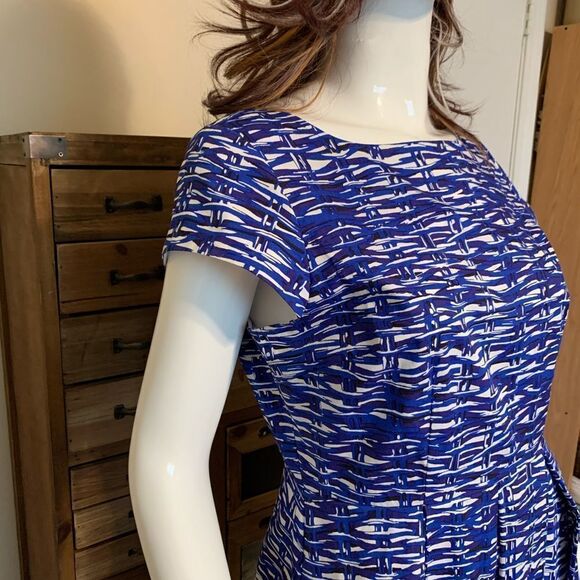 FELICITY & COCO Blue White & Black Classy Mini Dress Size medium - Picture 3 of 15